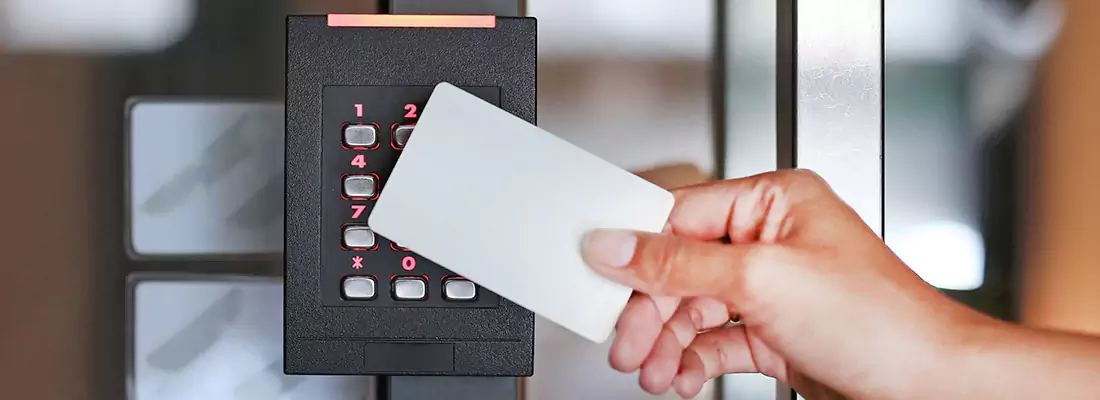 Benefits of Card Lock Readers for Properties in Pinewood, FL
