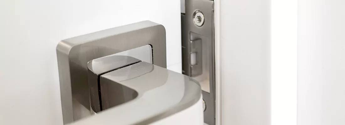 Seamless Integration of Magnetic Locks with Access Control Systems in Pinewood, FL